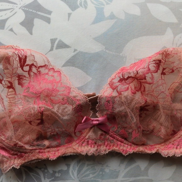 Agent Provocateur Pink Lace Bra - Picture 1 of 5